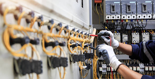 Professional Electrician technician working in Far Hills, NJ